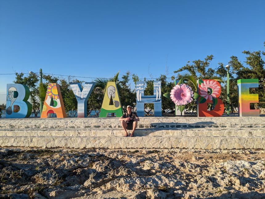 Hery Ríos-Guzmán, DVM ’24, in Bayahibe, Dominican Republic, FUNDEMAR’s headquarters.